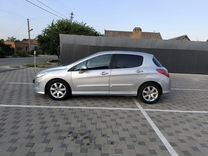 Peugeot 308 1.6 AT, 2010, 250 000 км, с пробегом, цена 599 000 руб.