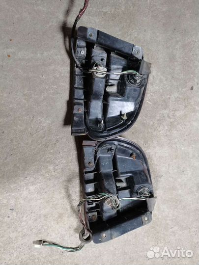 Задние фонари Mazda 626 хетчбэк