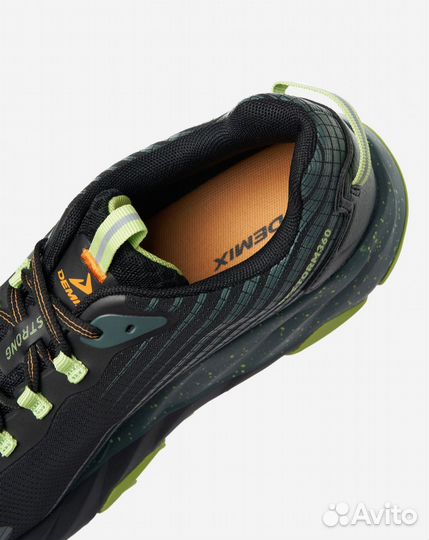 Новые кроссовки 