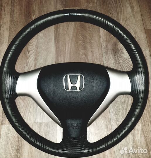 Руль Honda Mobilio Spike