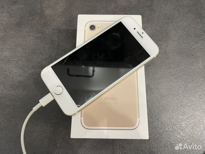 iPhone 7, 32 ГБ