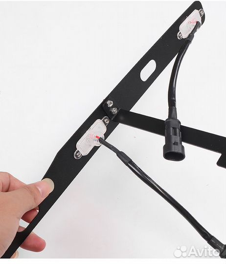 Передняя подсветка Toyota Land Cruiser 200