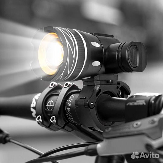 Фара для велосипеда с зумом XML T6 акум. 18650
