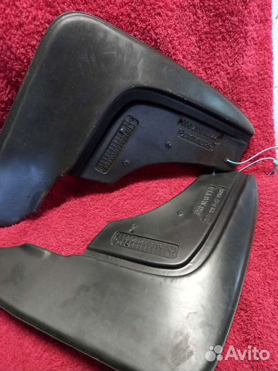 Брызговики передние на Дастер