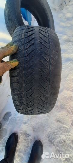 Goodyear UltraGrip 500 225/50 R17