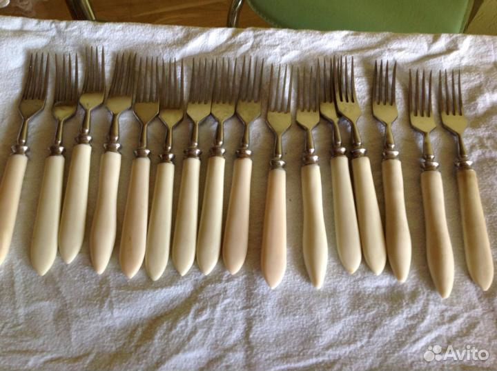 Ножи вилки с костяными ручками