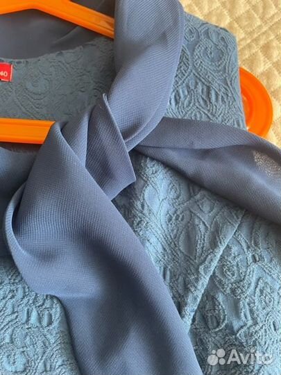 Продаю платье синее универсальное