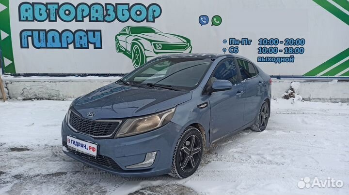 Стеклоподъемник механ. задний левый Kia Rio 3 8340