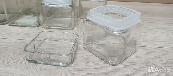 Емкость для хранения сыпучих