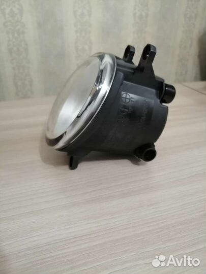 Противотуманная фара передняя левая на а/м Toyota