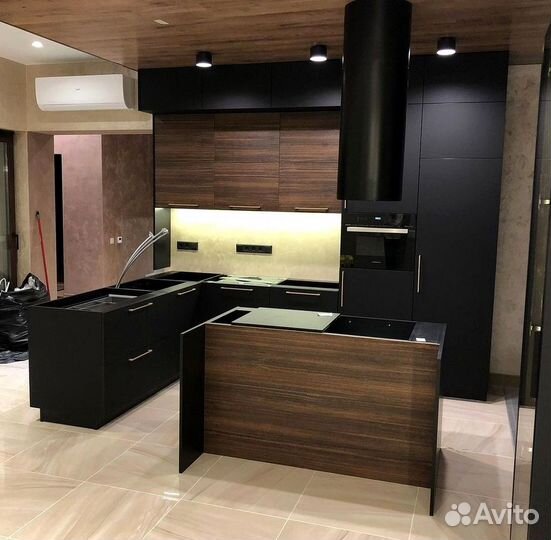 Кухня на заказ в современном стиле