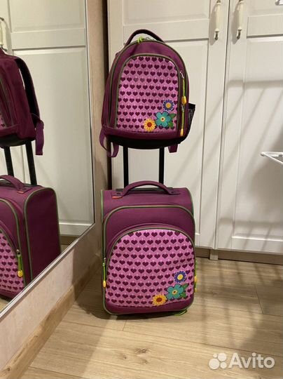 Чемодан на колесах детский
