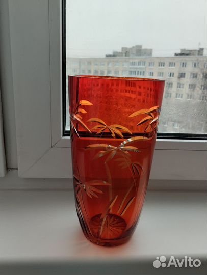 Ваза для цветов хрустальная