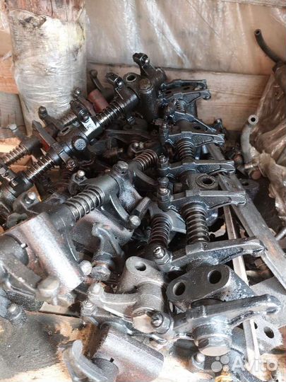 Ось коромысел в сборе д-245