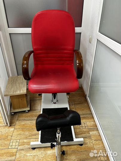 Педикюрное кресло