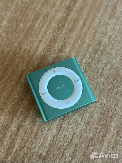 Apple iPod Shuffle 4