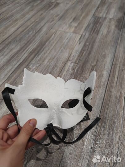 Маска венецианская