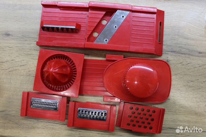 Овощерезка ручная с контейнером и набором тёрок