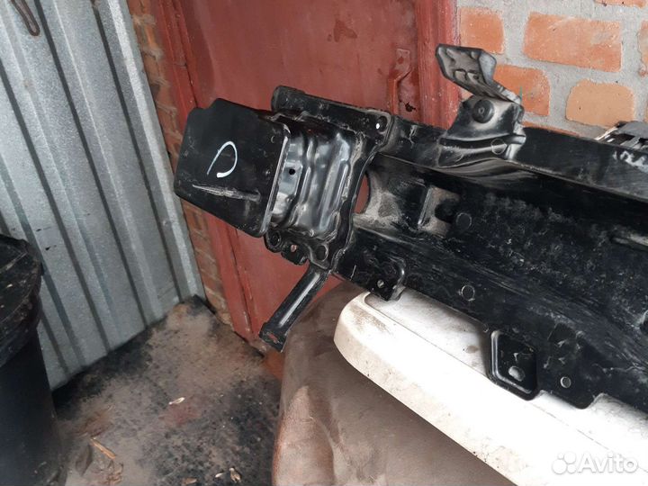 Усилитель бампера на Киа Спортедж4 2021