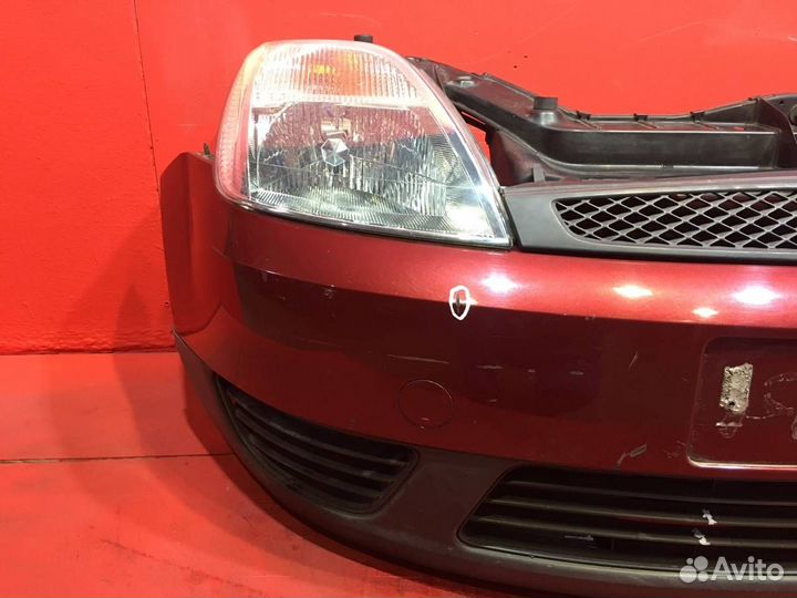 Ноускат Ford Fiesta. Передняя часть