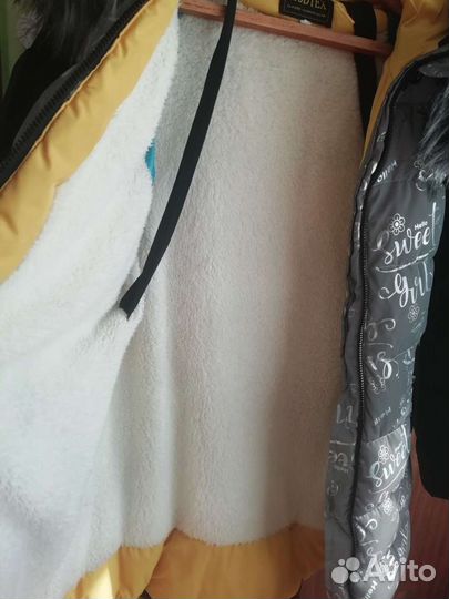 Пуховик на девочку