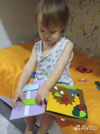 Развивающая книжка из фетра