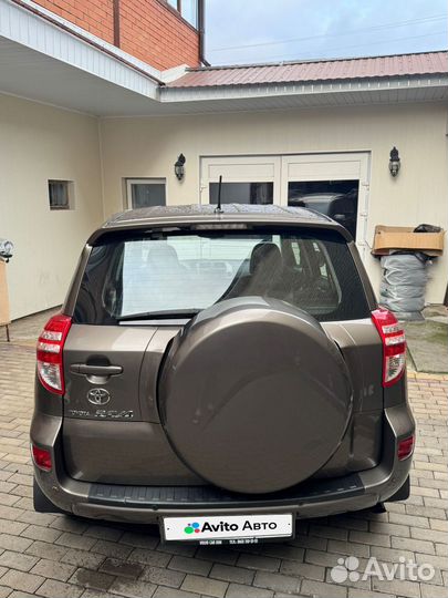 Toyota RAV4 2.0 CVT, 2011, 220 500 км