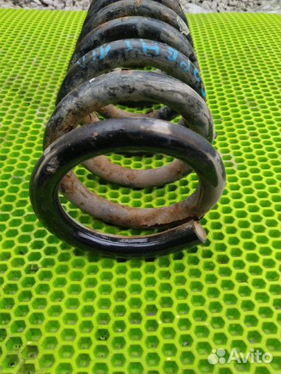 Пружина передняя Kia Sorento 1 (BL) 2.5 D4CB AT