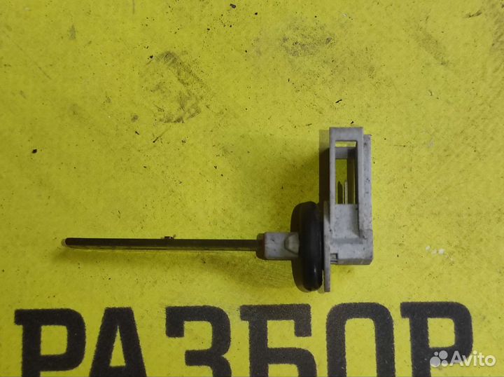 Датчик температуры воздуховода печки Mercedes-Benz