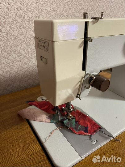 Швейная машина Чайка 134