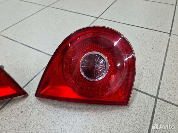 Фонарь задний правый/левый VW Golf 5