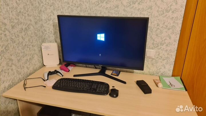 Монитор samsung u32j590uqi