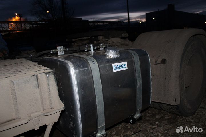 Алюминиевый топливный бак маз 300 литров