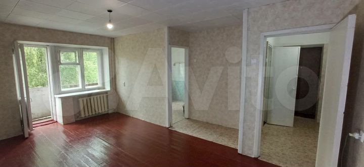 3-к. квартира, 55 м², 3/5 эт.