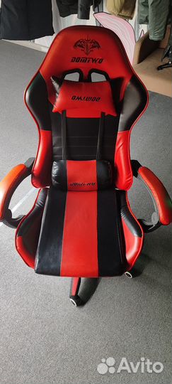 Игровое компьютерное кресло