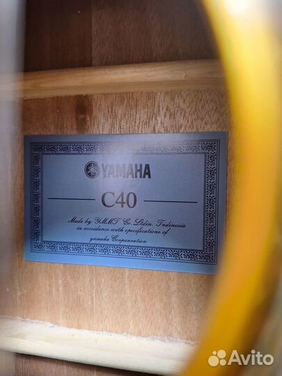 Классическая гитара yamaha c40
