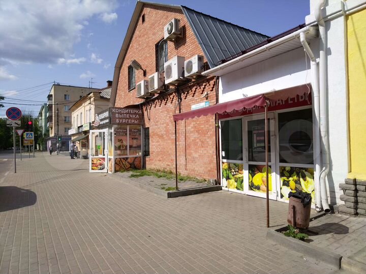 Торговая площадь, 67 м²