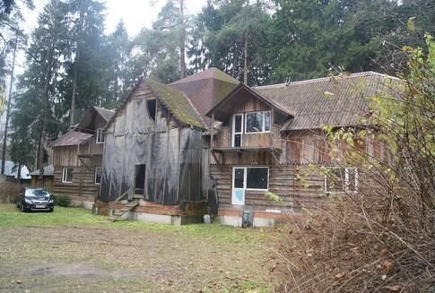 Дом 488 м² на участке 10 сот.