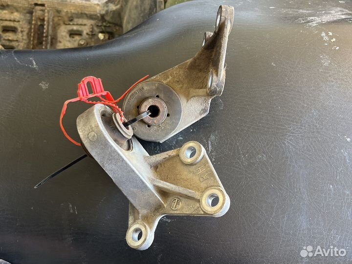 Подушка(опора) редуктора Mitsubishi Outlander