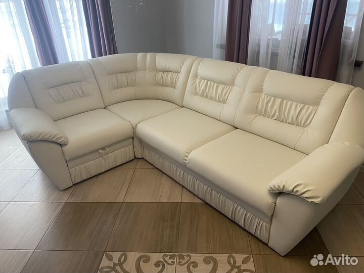 Перетяжка и ремон мягкой мебели