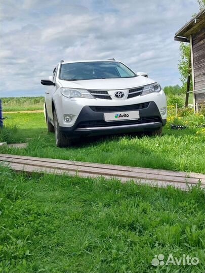 Toyota RAV4 2.2 AT, 2014, 155 000 км