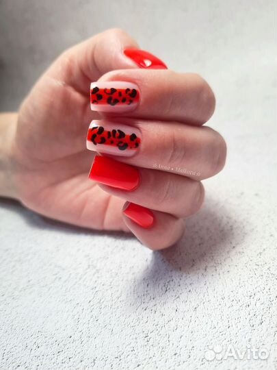 Маникюр/педикюр