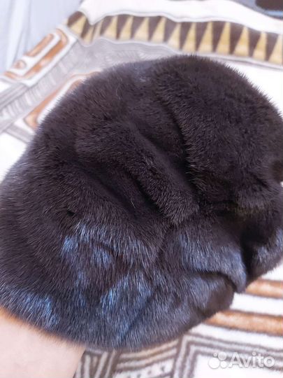 Норковая шапка и варежки