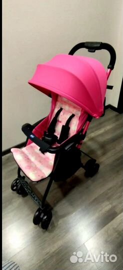 Прогулочная коляска chicco новая