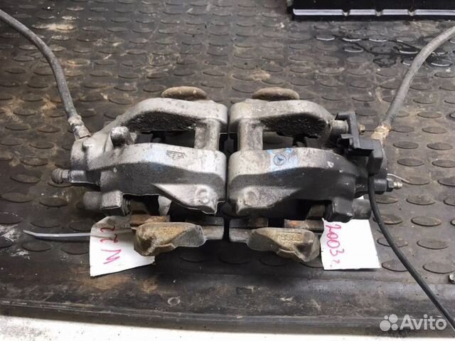 Супорта задние на Mercedes Benz W220 2003 г 5.0 л