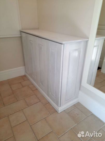 Тумбочка для обуви из массива дуба