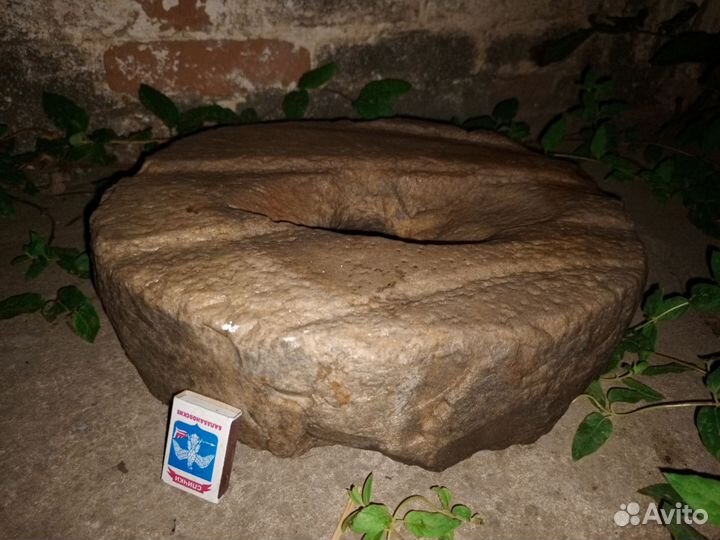 Каменные жернова