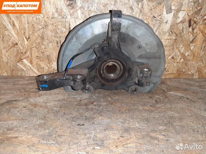 Кулак передний правый Mitsubishi Lancer 10