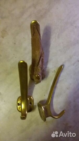 Мебельные крючки