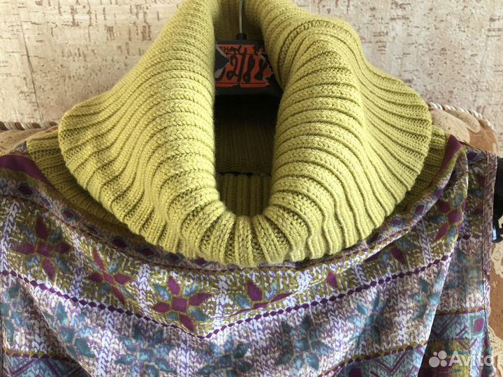 Блузка, с большим красивым воротом